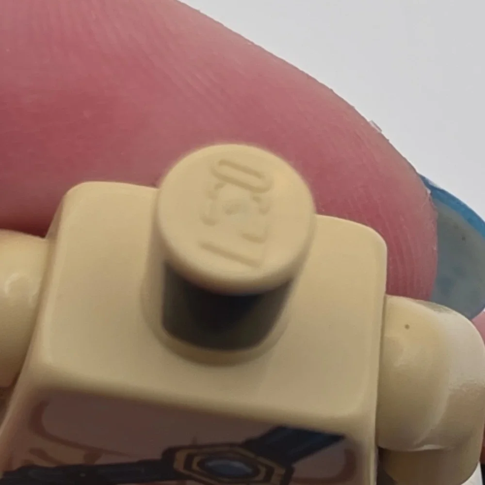 LEGO Legends of Chima Lennox Minifigure Lion Tribe Tan Mini Fig